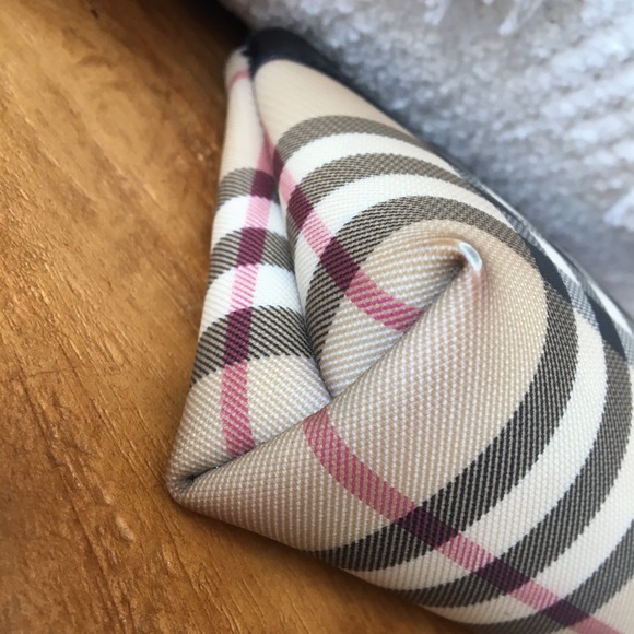 Burberry Nova Check cosmetic bag - Picture 10 of 13